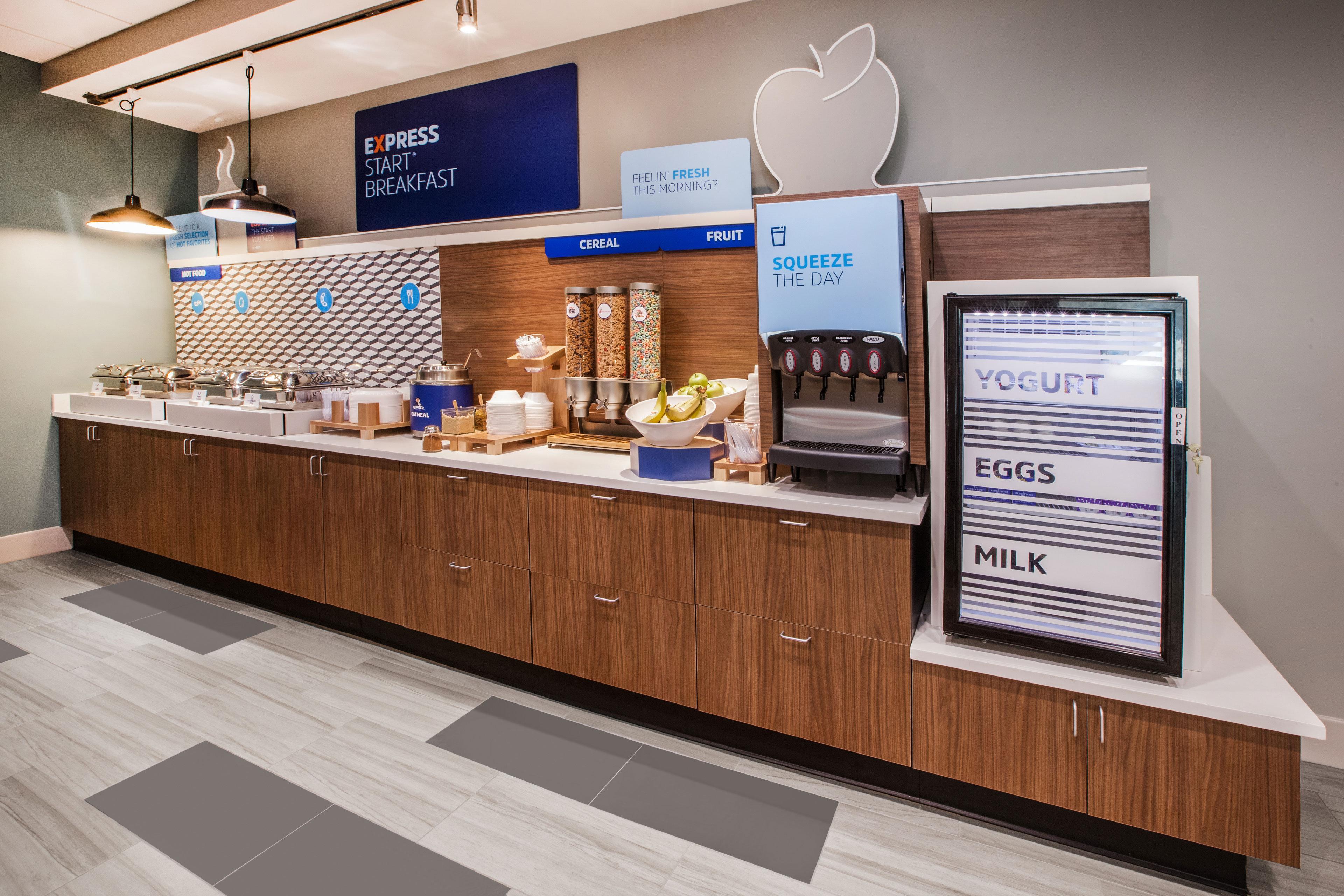 Holiday Inn Express - Canton By Ihg Exteriör bild